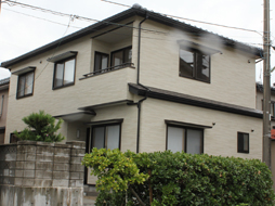 和風の家を現代風に表現しました